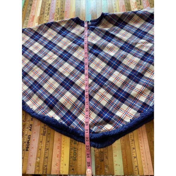 Vintage Blue and White Plaid Wrap - Picture 9 of 10